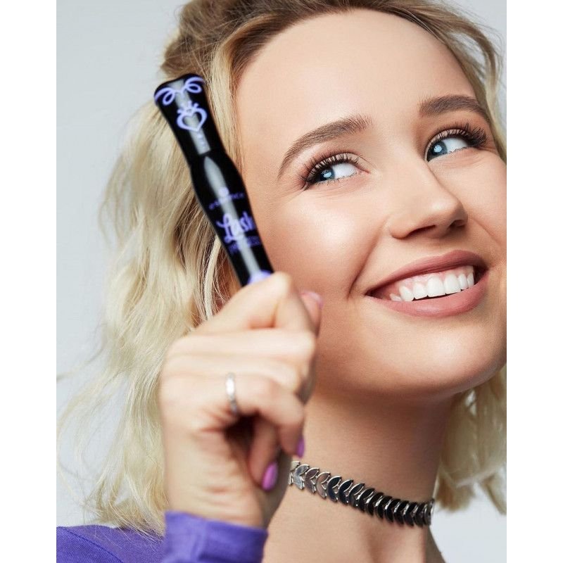 ESSENCE Lash PRINCESS sculpted volume mascara