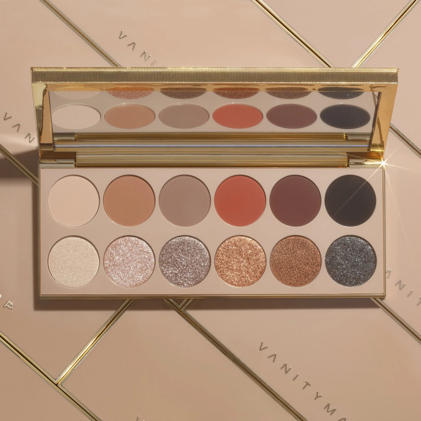 The Signature Eyeshadow Palette