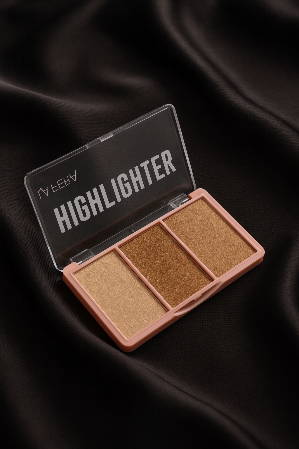 LA FERA COSMETICS HIGHLIGHTER	